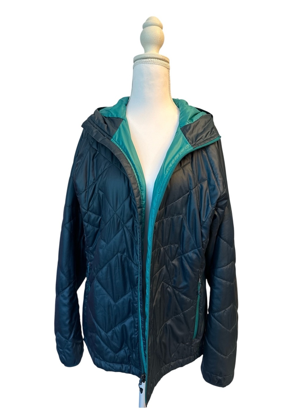 REI Women’s Teal Quilted Hooded Jacket
